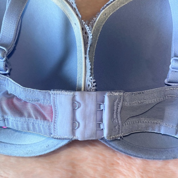 2 for $40 Victoria's Secret Lace Bra - Picture 5 of 10